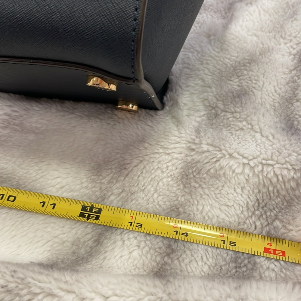 Michael Kors Selma - Picture 8 of 14